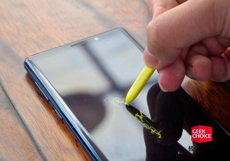 三星GalaxyNote9体验：一次实用优先的「S」升级