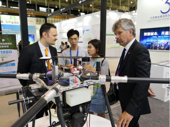 拓攻南京机器人创始人,拓攻南京机器人有限公司发布会