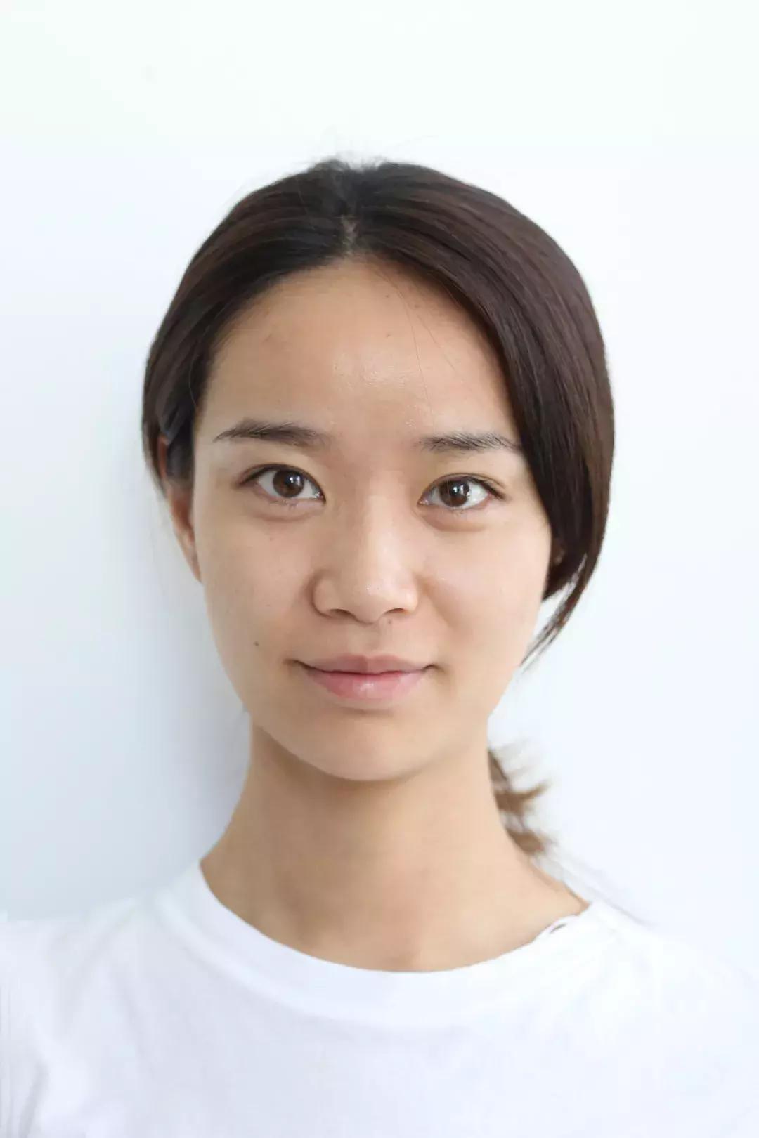 vc精华淡化法令纹暗沉,vc用了法令纹发黄