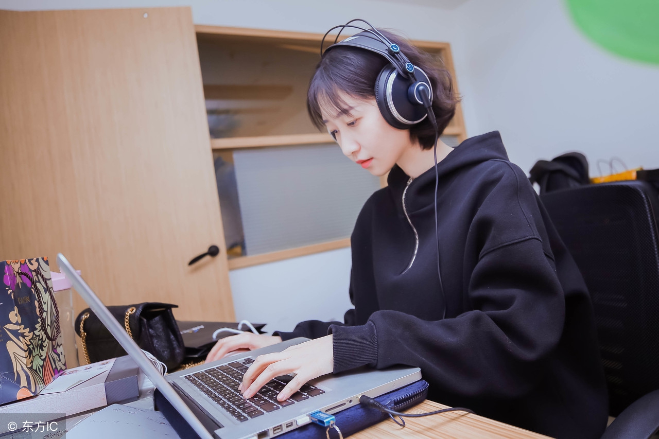 国外学唱歌技巧和发声方法,英文唱歌教学零基础学唱歌