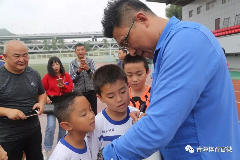 2002国家队张恩华,中国足球运动员张恩华