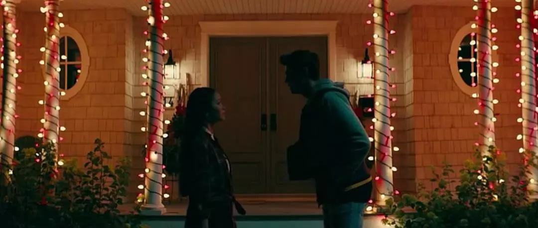 男的，就是一种哪怕喜欢A，真心话大冒险也去亲最好看的女生B的生物