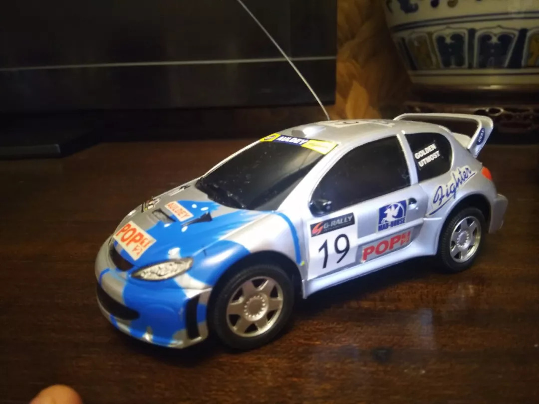 奥迪双钻童年回忆,儿时奥迪双钻四驱车