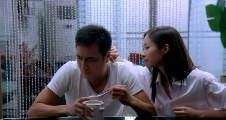 小三跟老婆做相生相克的食物,老婆和小三做的食物相克