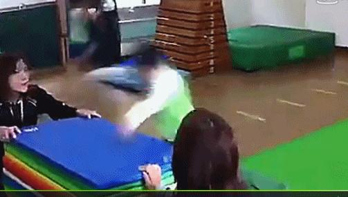 侧空翻、倒立行走、十级跳箱，日本幼儿园“变态”课甩我们十条街