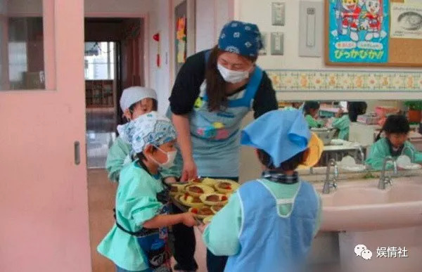 侧空翻、倒立行走、十级跳箱，日本幼儿园“变态”课甩我们十条街