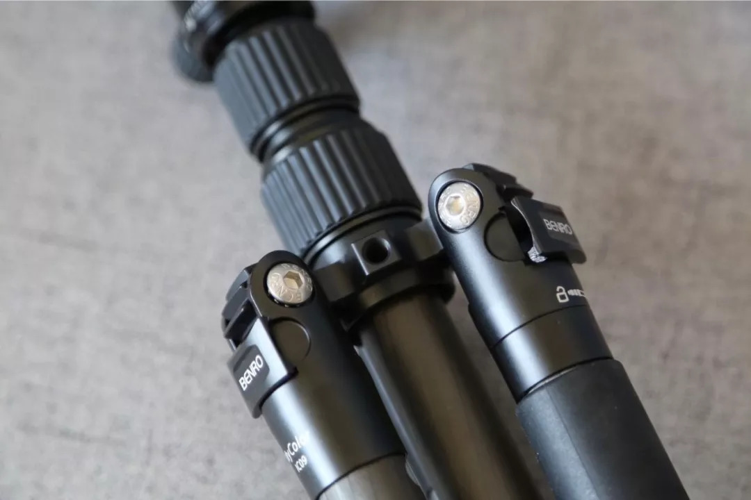 反折三脚架性价比,百诺便携三脚架推荐