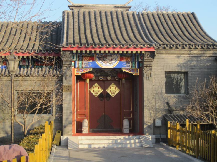 农村俗语横梁压顶家败人亡啥意思,横梁压顶家败人亡的说法