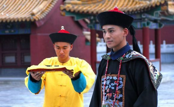 清朝武官为什么级别比文官高,清朝的一品武官现在什么级别