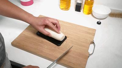 再也不怕碎屏、进水！这手机埋土里、放锅里煮都能用，网友：过瘾