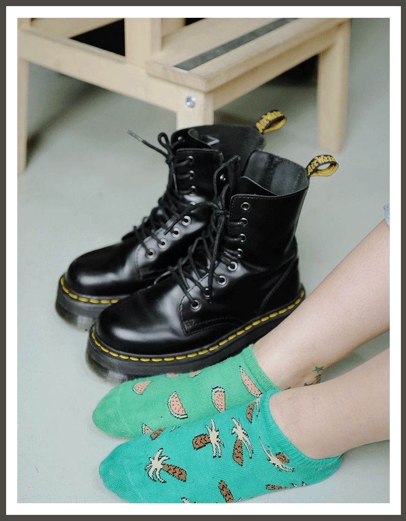 我保证！看完我司员工的鞋，你们再也不会嘲笑我了