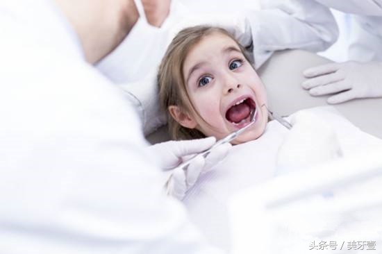 过早拔乳牙牙槽骨闭合,过早拔掉乳牙影响恒牙的生长吗