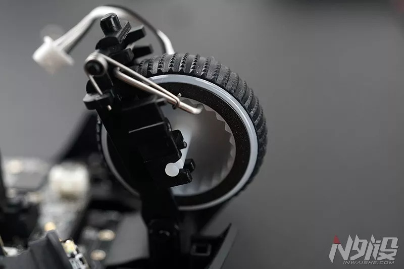 雷蛇曼巴眼镜蛇鼠标偶尔失灵,雷蛇曼巴眼镜蛇无线版用什么微动