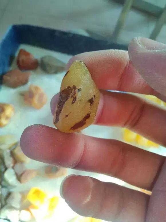 蜜蜡打磨教程戒面,蜜蜡圆珠怎么打磨成桶珠