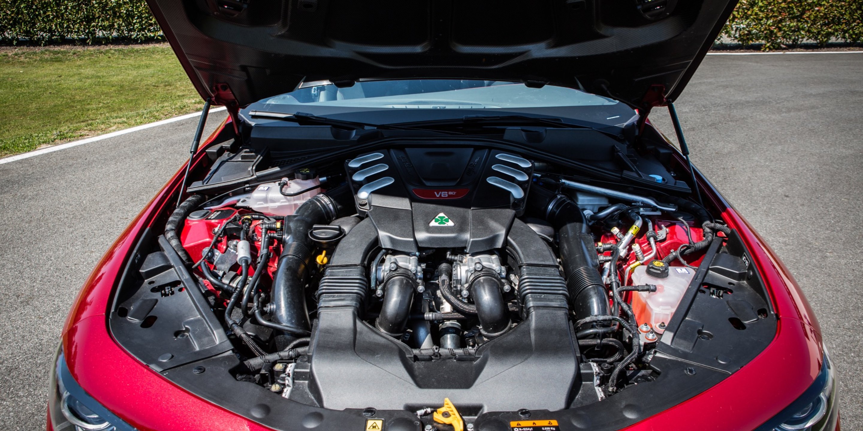 比法拉利兰博基尼还好的跑车,法拉利和兰博基尼的顶级超跑