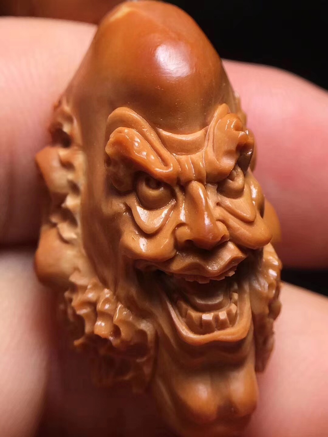 颐缘轩精品橄榄核雕,精品手工橄榄核雕