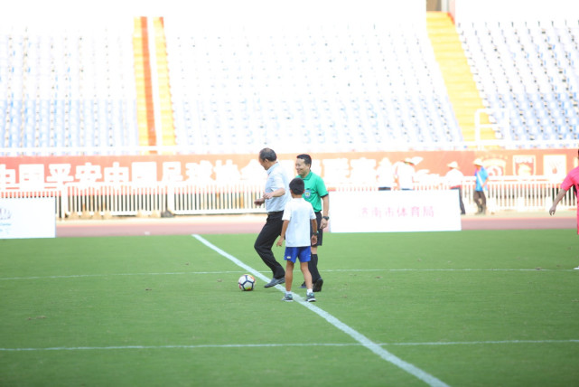 济南市首届足球邀请赛,济南市中青少年足球比赛