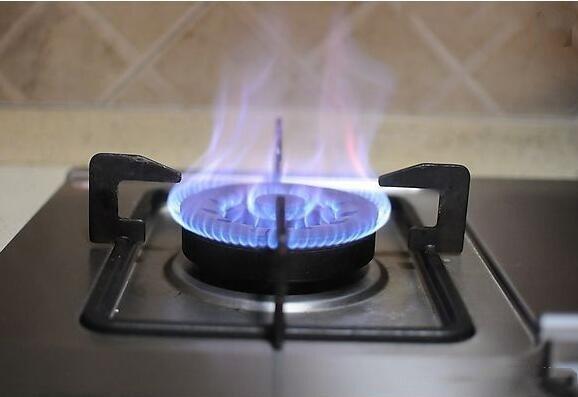燃气灶火苗小,燃气灶小火节省燃气吗