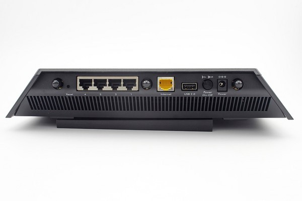 美国网件r7000设置,网件r7000深度评测