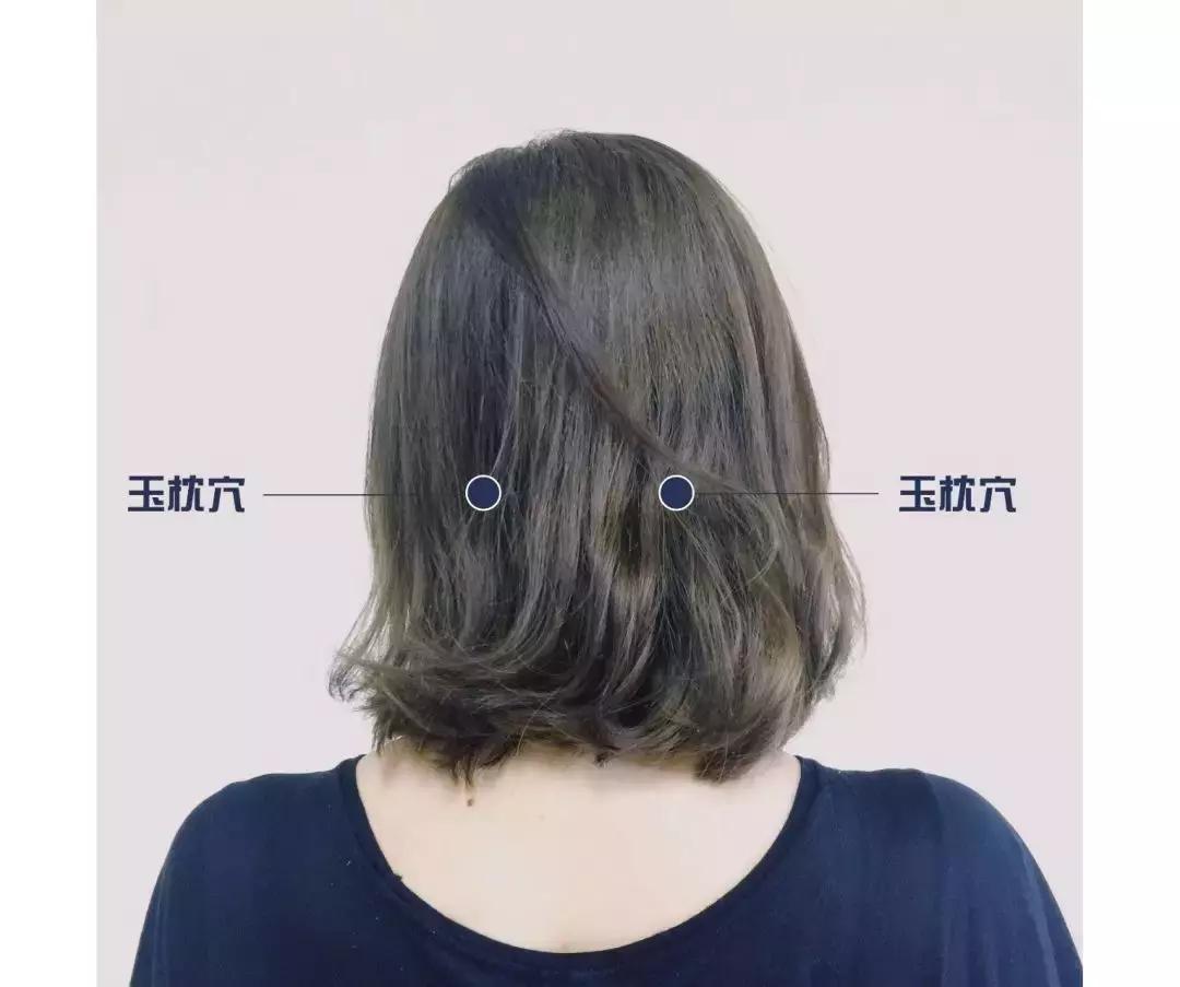 贝嫂和小贝早期采访,贝嫂和小贝相差几岁