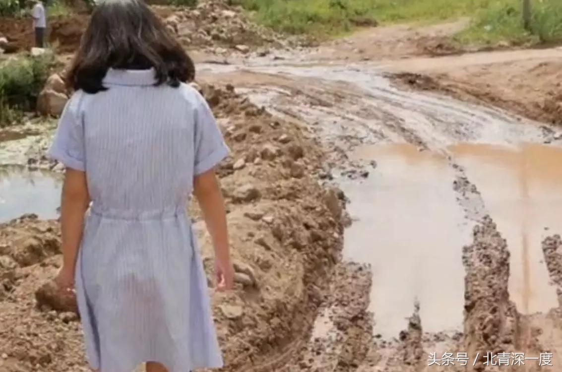 女孩指证养父养兄性侵之后：他们都认为是我错了