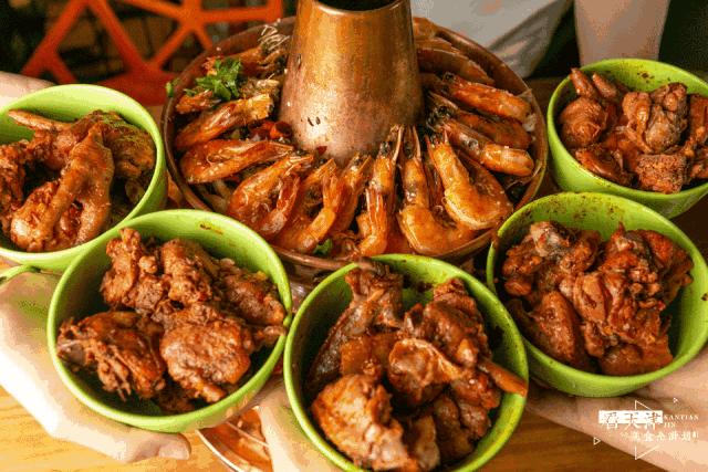 双层香辣牛蛙锅,双层炭火牛蛙锅