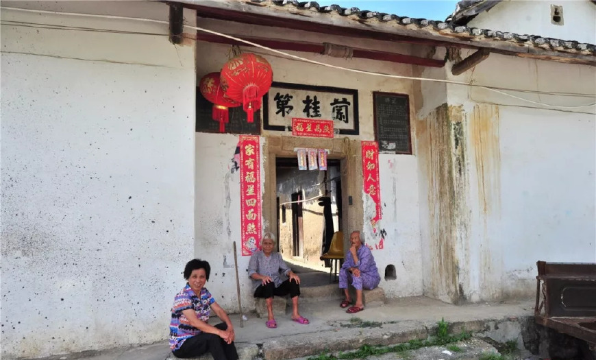 梅州客家围龙屋600年的历史,梅州客家围龙屋最有特色