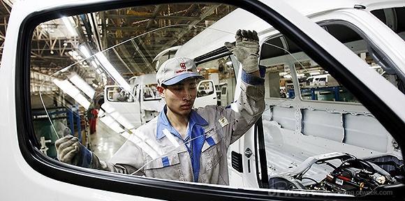 三场“1元收购案”背后的车市残酷物语:谁下一个“净身出户”?