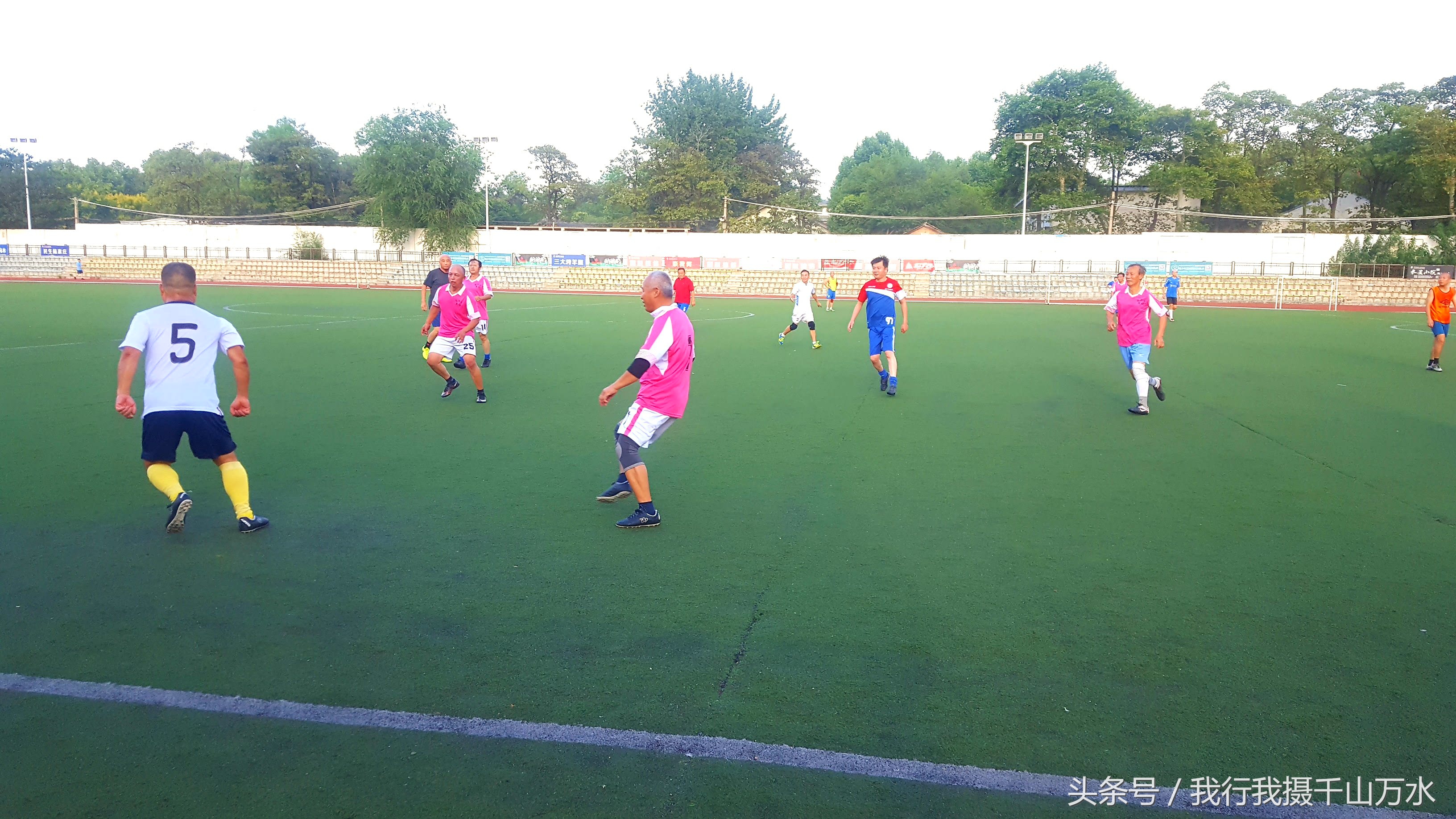 民间健身及尽享足球之乐的好场所——西安西光厂体育场