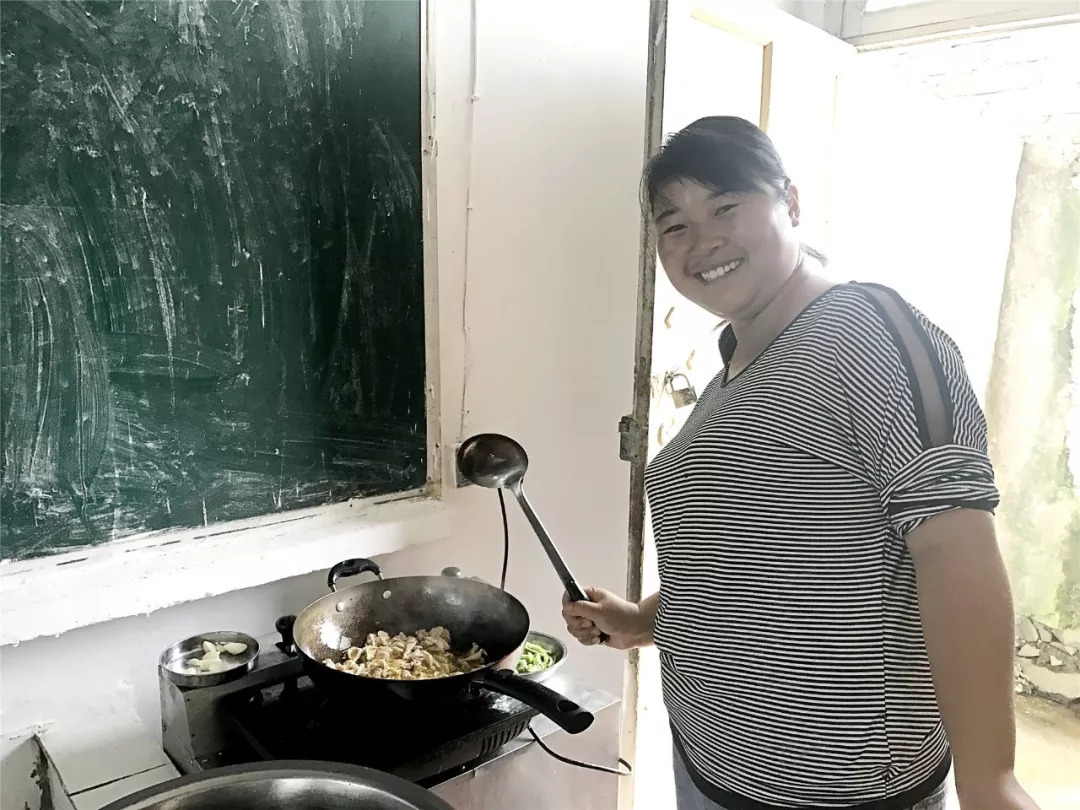 涓轰簡鐖辨儏缈诲北瓒婂箔,涓轰簡鐖辨儏鎶崋鏂╂鐮ョ牶鍓嶈