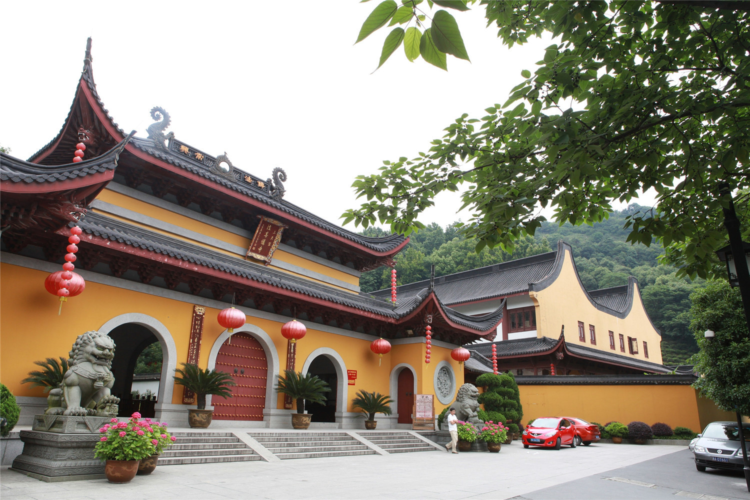 不要再去灵隐寺了，其实杭州本地人爱去的是这座李白写过的寺