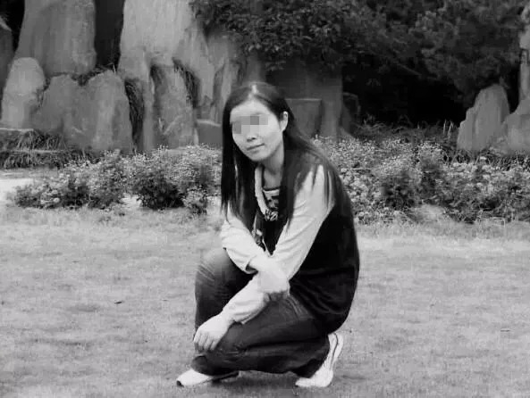 女教师患癌去世后续,20岁女教师胃癌晚期
