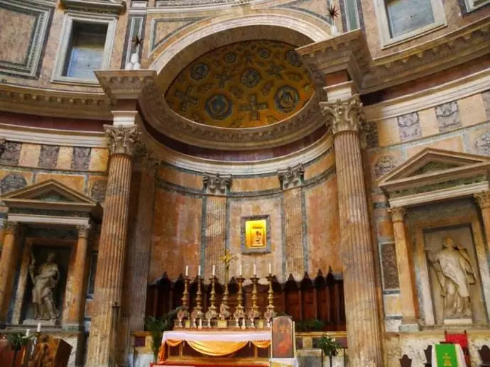 现在出国都是穷人吗,穷人出国能翻身吗