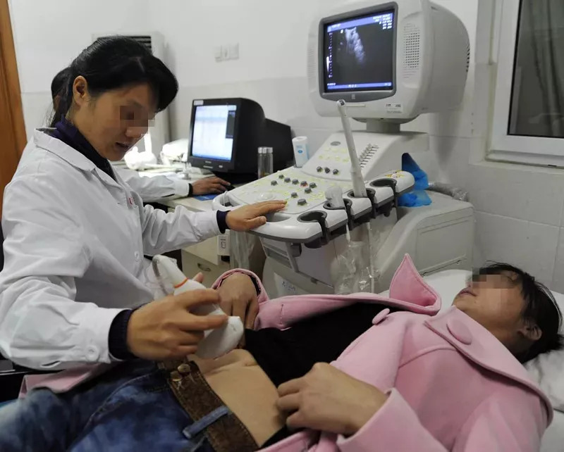 痛心女教师自杀事件,29岁女教师查出胃癌