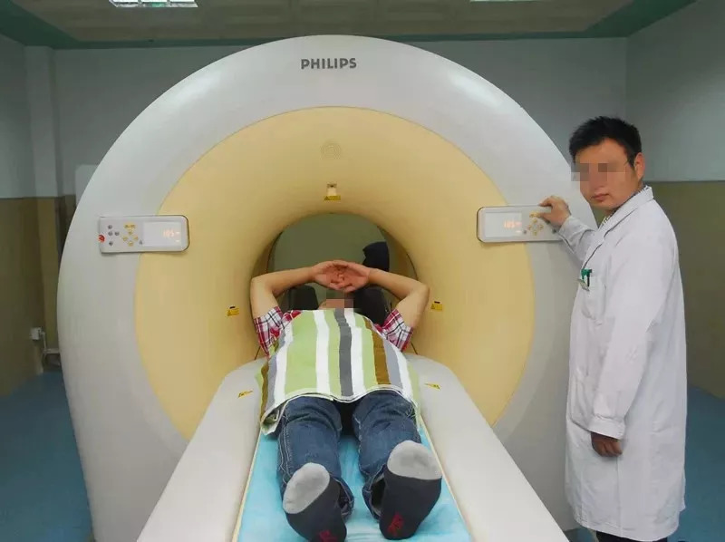 痛心女教师自杀事件,29岁女教师查出胃癌