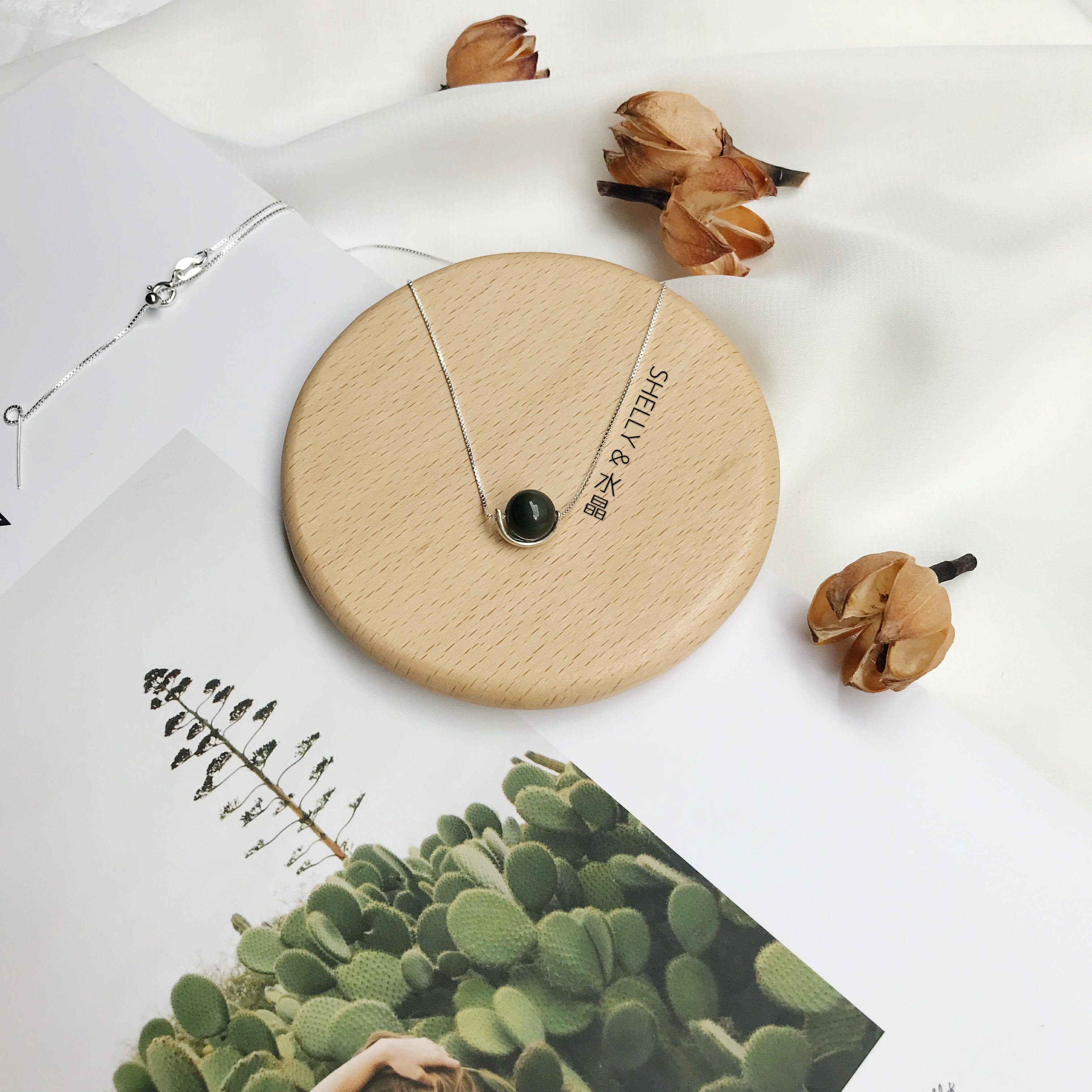 水晶项链轻奢小众高级感,不掉色又简约又好看的项链