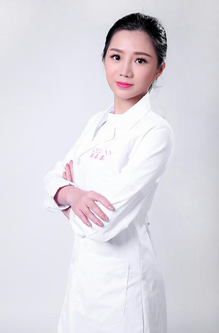 *干粉冻**为什么备受女性喜爱？因为清痘、清斑肉眼可见！