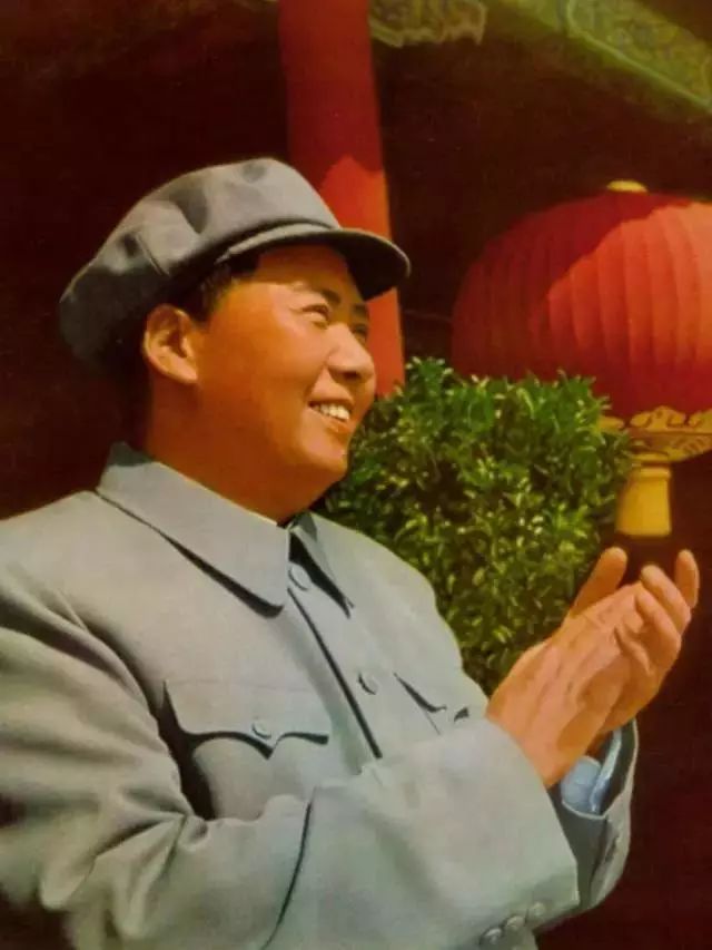 今天，毛主席诞辰126周年，铭记！