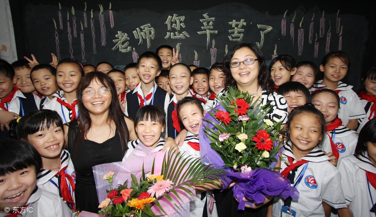 古往今来赞美教师的诗句有哪些,对老教师的赞美评价诗句