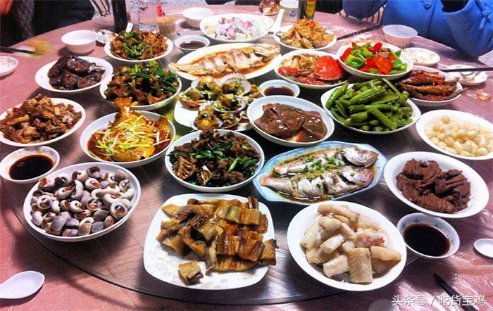 外国人觉得中国美食怎么样,中国人觉得西餐好吃还是中餐好