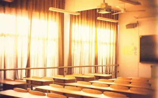 教师节赞扬老师的诗歌,教师节献给老师的诗小学生