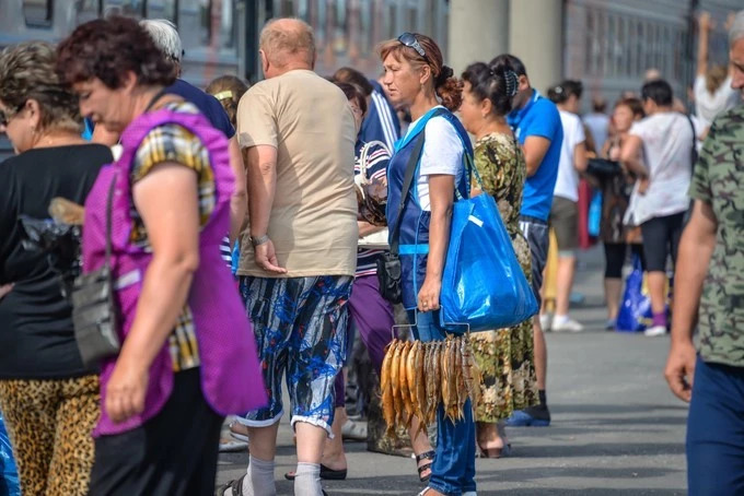 我们异地了24年，在你88岁时去莫斯科娶你——今夕传媒旅行家出品