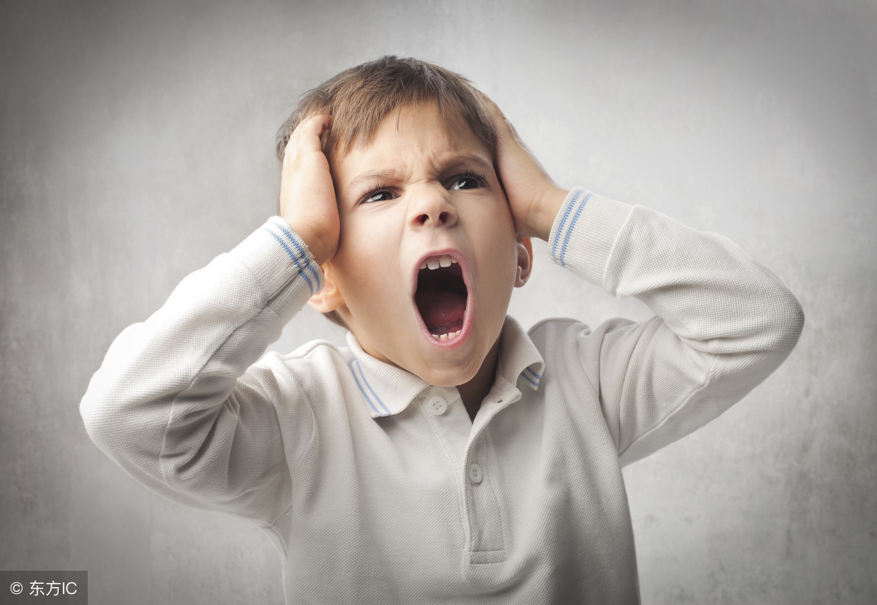 宝宝一生气就用头撞地是怎么处理,宝宝总是用头撞墙怎么回事