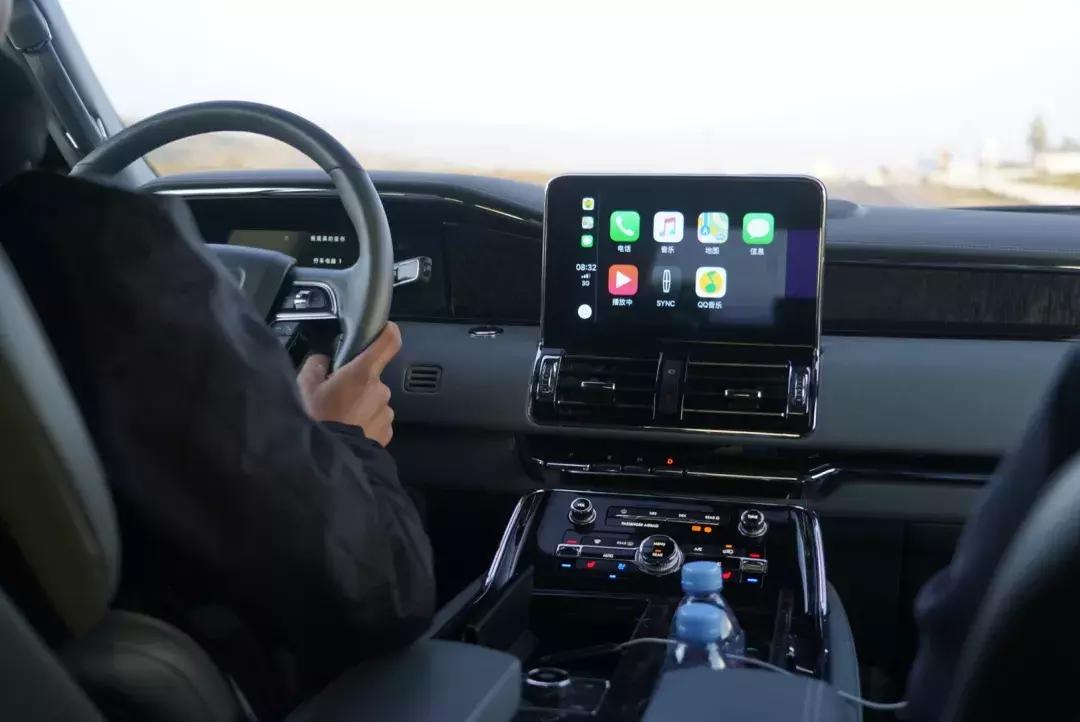 林肯领航员评测试驾视频,试驾评测2022款林肯领航员总统版