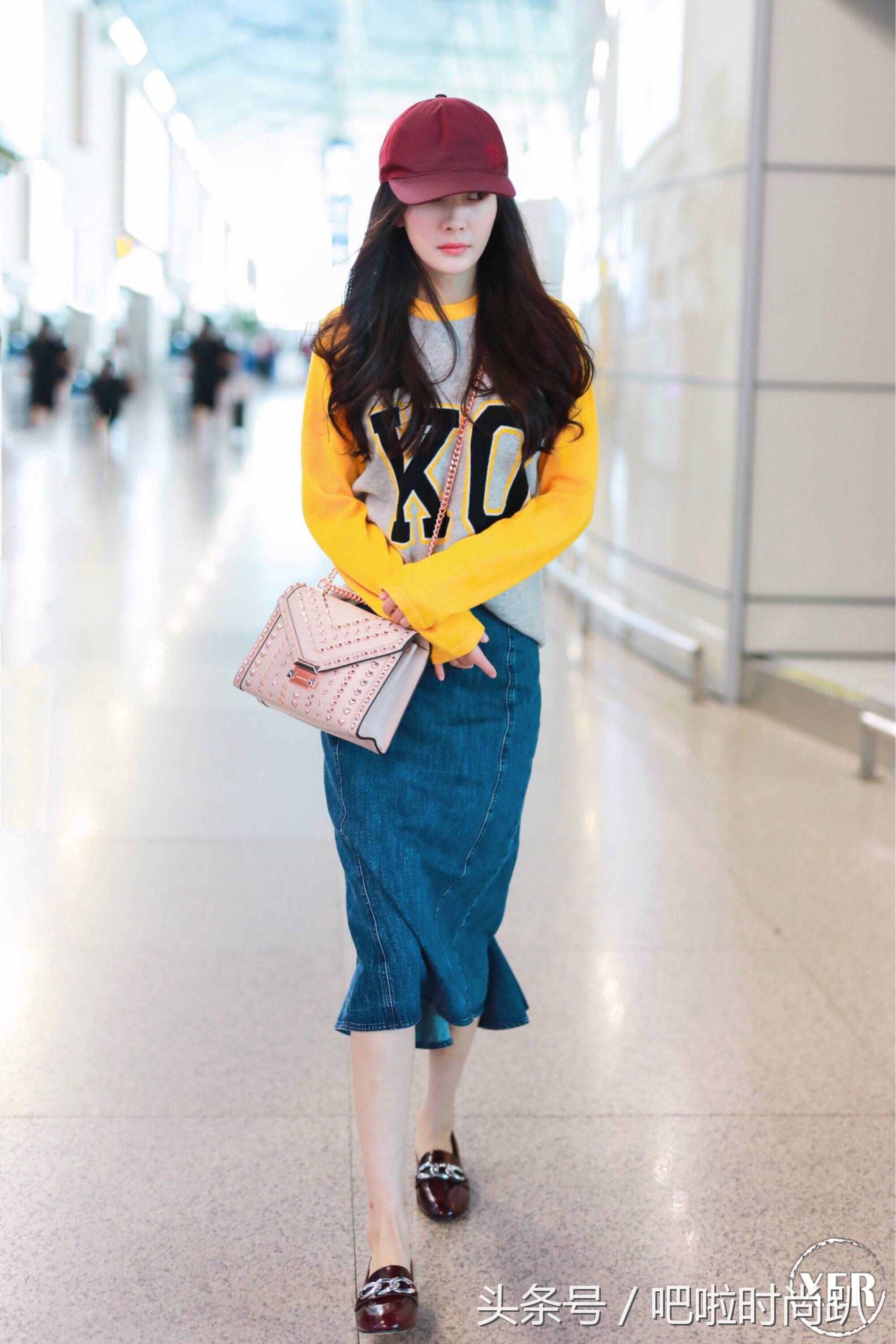 杨幂复出金色礼服,杨幂重返二十年前造型