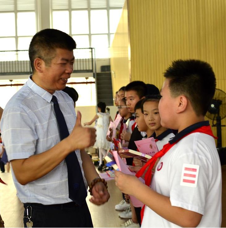 骞垮窞鑺遍兘鍚嶅笀鍚嶅崟,鑺遍兘浼樼鏍￠暱