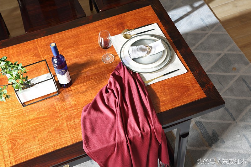 东成红木邀你读《红楼》|工匠精神的一大基础在于“家学渊源”