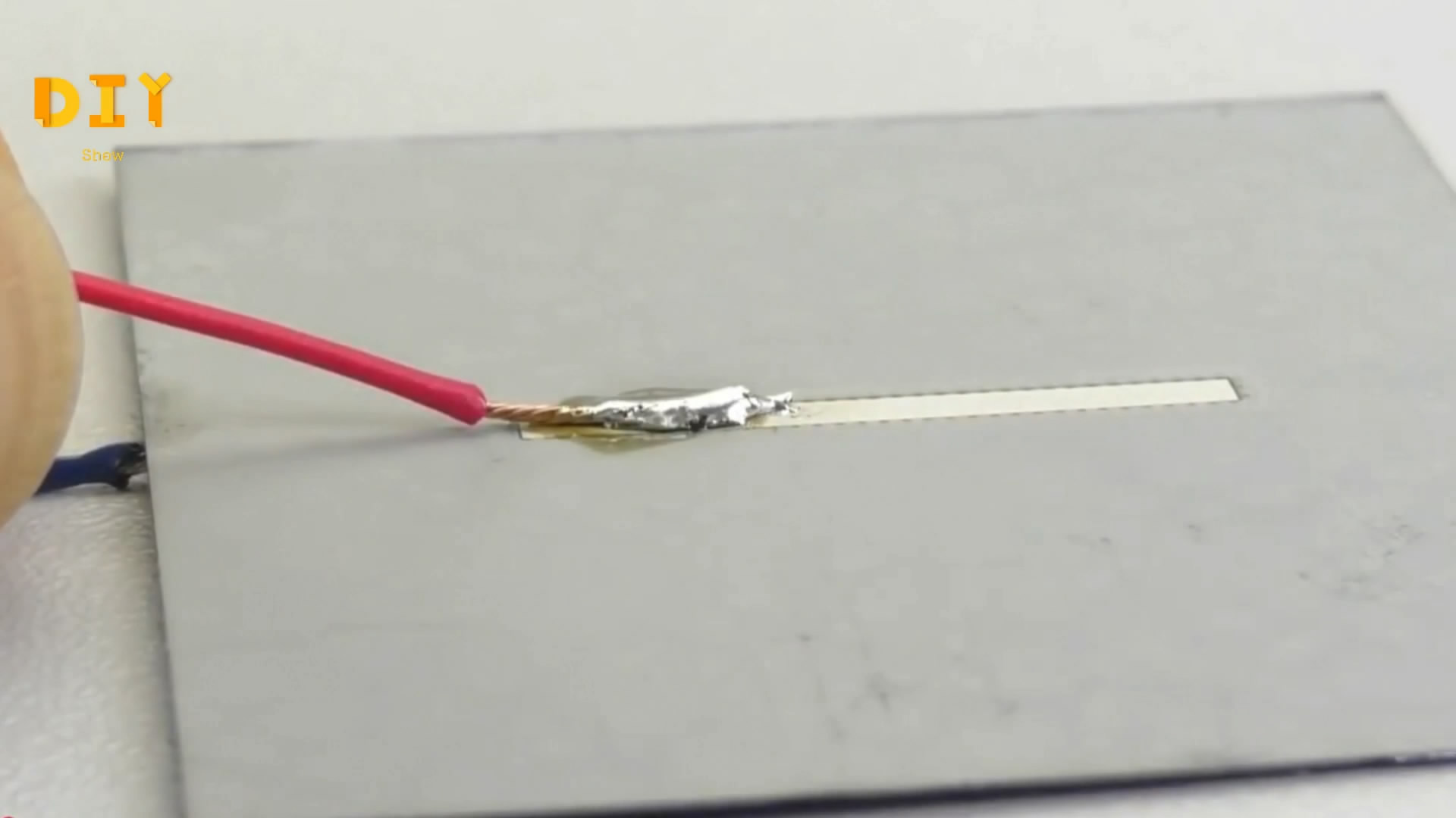 新能源汽车手工制作模型简单,制作蜡烛模型