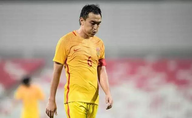 男足输球球迷为对方喝彩,近日中国男足和巴林男足有比赛吗