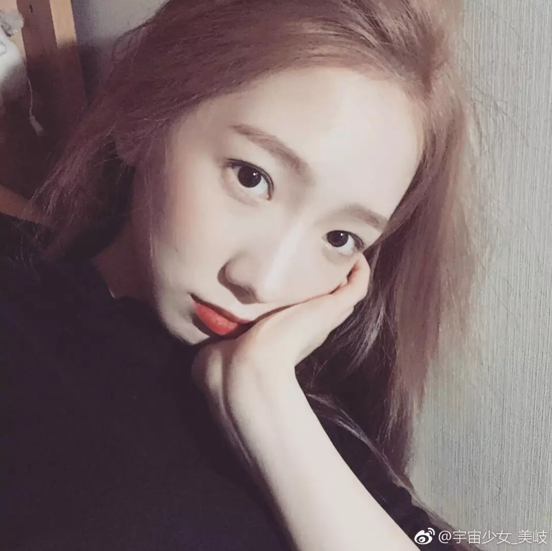 孟美岐眼妆心机不输石原里美,孟美岐直播眼妆